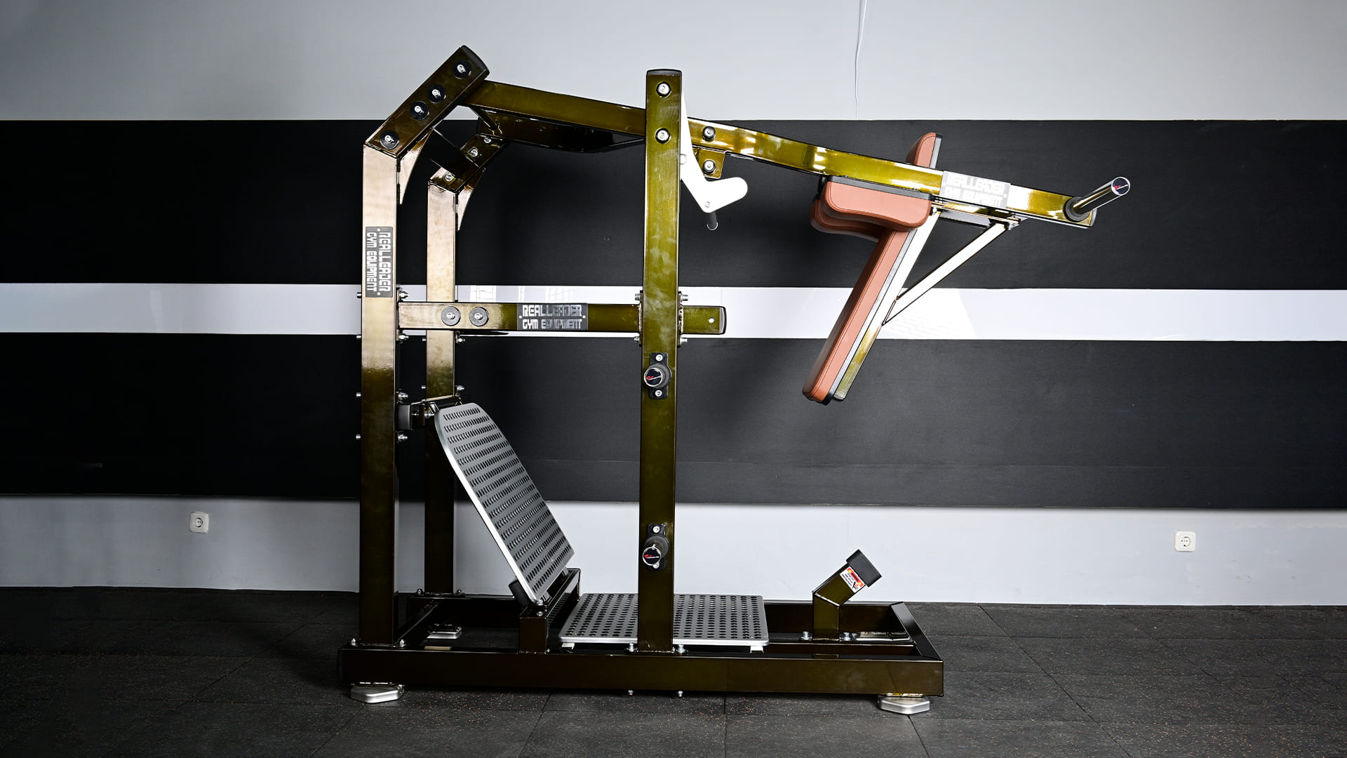 Gambar LD2006 Pendulum Squat Realleader